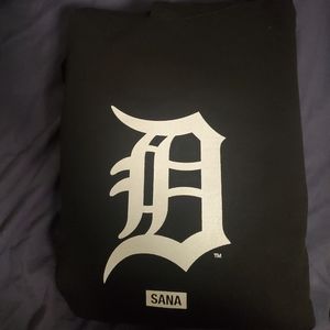 Sana Detroit x tigers sweatshirt